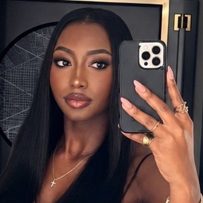 sarqrl's profile picture