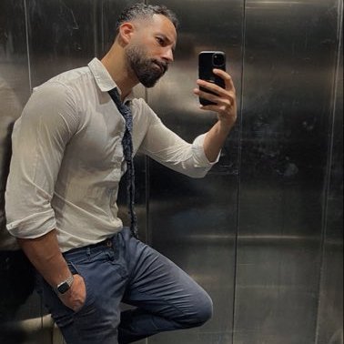 عَمروُ أحمدْ's profile picture