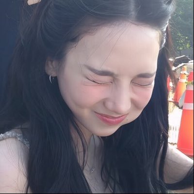 aespazin's profile picture