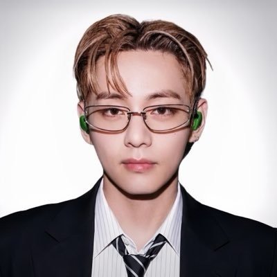 ★'s profile picture