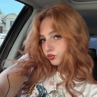 alysacavers's profile picture