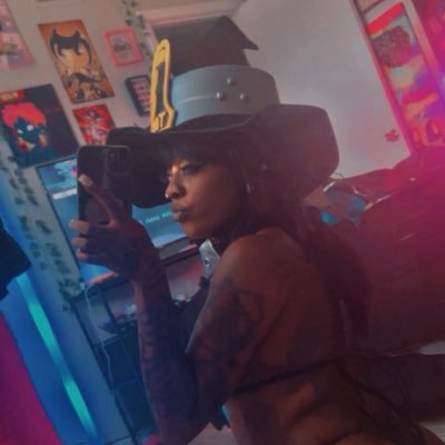 DayümmDëz 🔜 TsumiCon's profile picture