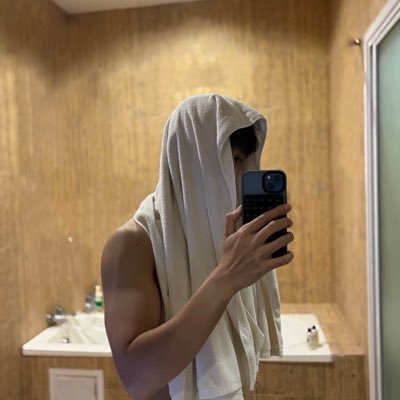 J's profile picture