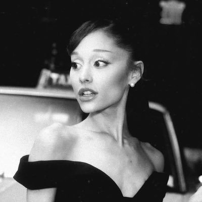 n IS SEEING ARI's profile picture