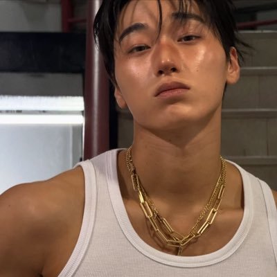 hot male file 📁's profile picture