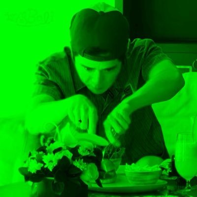 EVELIN IS GREEN FOR BLINGY 🌳's profile picture