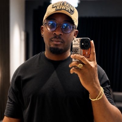 Oṣóyínká 🪔's profile picture
