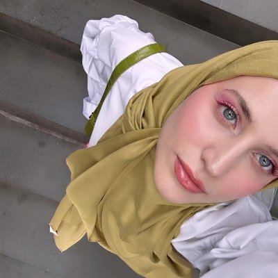 Lara 💎's profile picture
