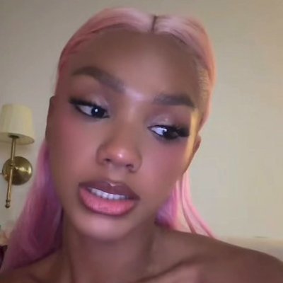 B O N I 🩵🦋's profile picture