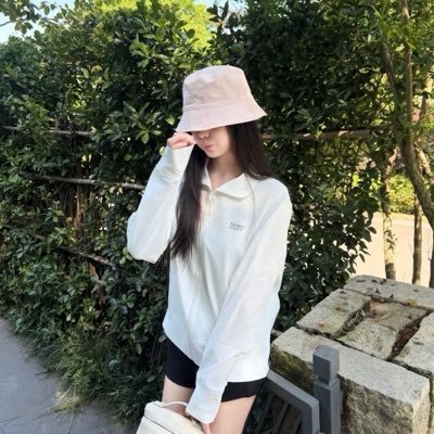✨ KareBlue🌱 🚢's profile picture