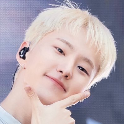 zei is seeing svt again ♡'s profile picture