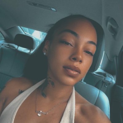 walkalonewthmee's profile picture