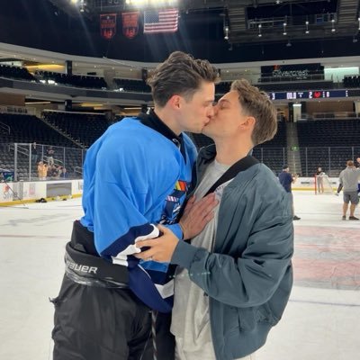 ChrisCholee's profile picture