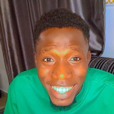 Itzeaziii's profile picture