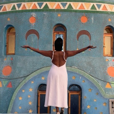 larosanera10's profile picture