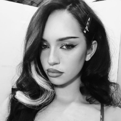 avnzespos's profile picture