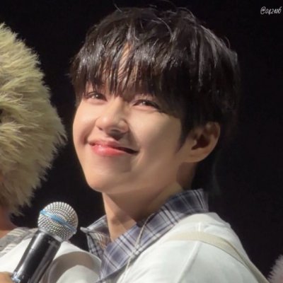 ๐๐๐๐ ๐ชฝ's profile picture