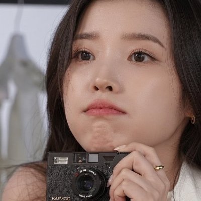 Amazing IU's profile picture