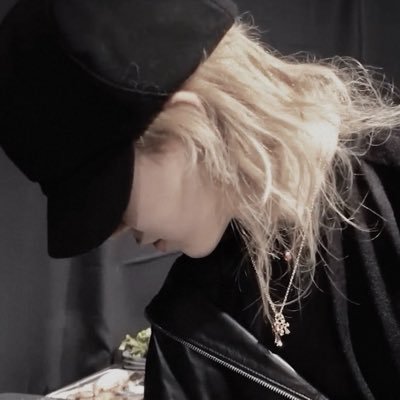 ece's profile picture