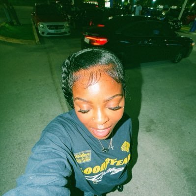 ladiadabull's profile picture