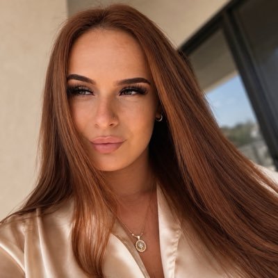 Miss Sarah 👑's profile picture