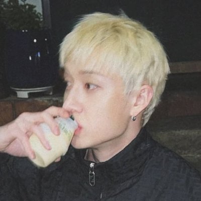 ᴜʀᴀ⭑& ᴛʜᴀᴛ 🇻🇪's profile picture