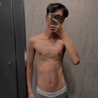 yang_06_02's profile picture