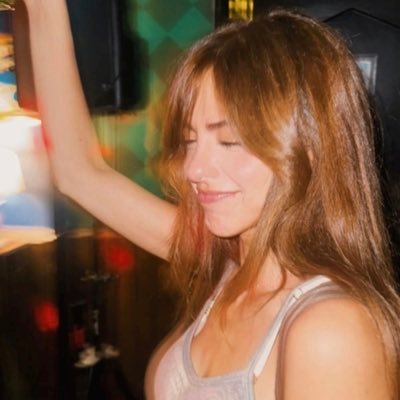 derya's profile picture