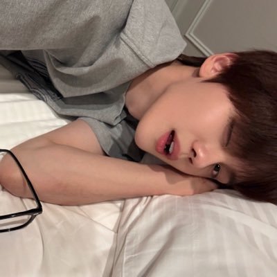 euphrosez's profile picture