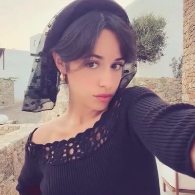 camilahours's profile picture