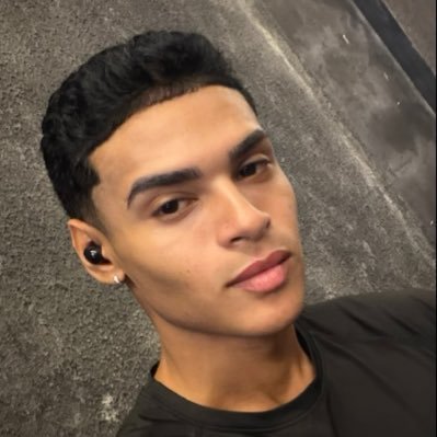 🥇MV's profile picture