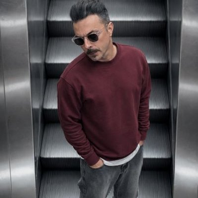 پوریای ولی's profile picture