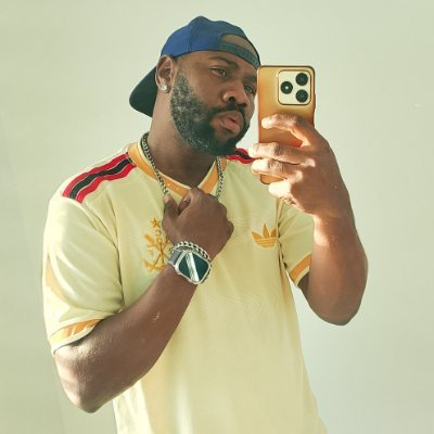 Victaliino 🤴🎵🎶🌈👑's profile picture