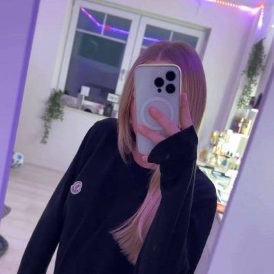 euauxp77427's profile picture