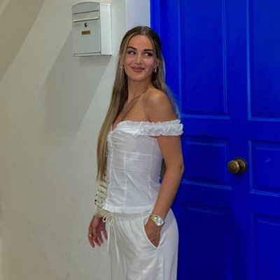 AinhoaFrost's profile picture