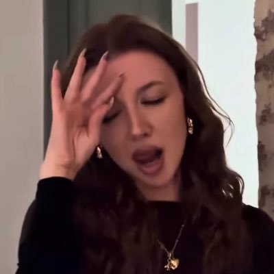 maknaeisk🍒's profile picture