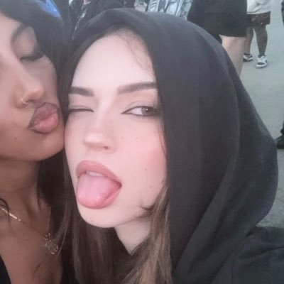 Sofi lvs Dani's profile picture