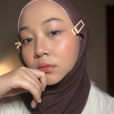 ver 🌊's profile picture