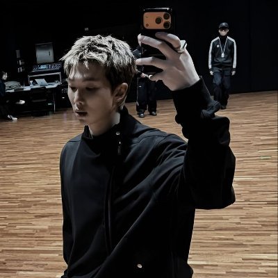 lurkivess's profile picture