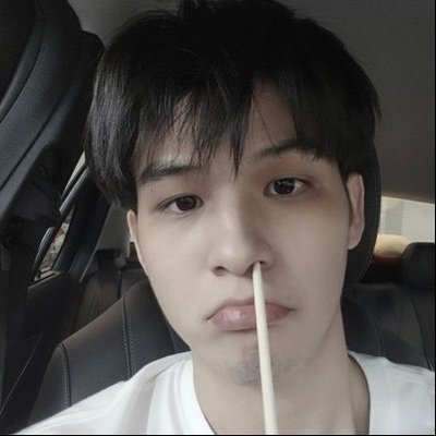 tear ᡣ𐭩ྀིྀི's profile picture