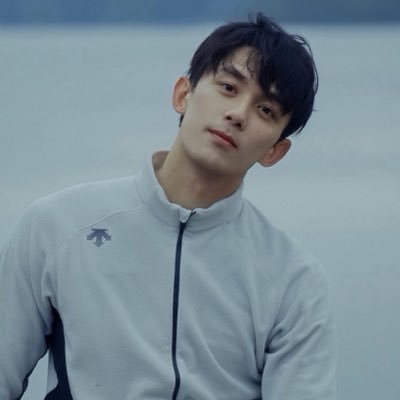 수지's profile picture