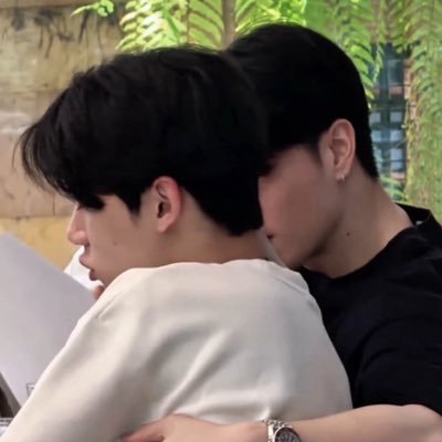 ale's profile picture