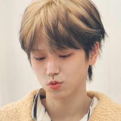 taesanpostou's profile picture