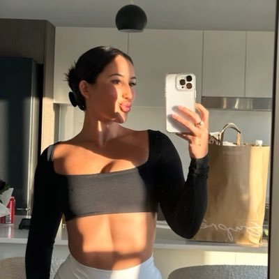 vera Felicia's profile picture