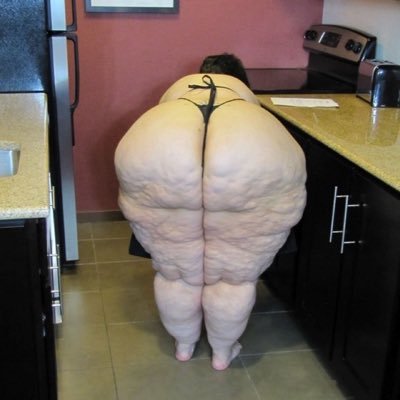 BigGirlLovr's profile picture