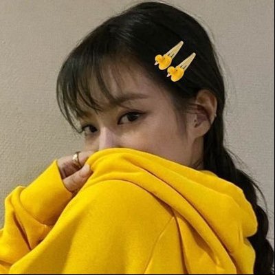 sara 🌻's profile picture
