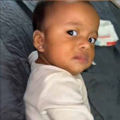 InahKenneth's profile picture
