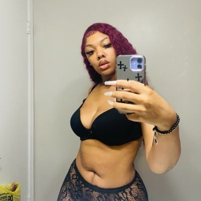 L4dySyn's profile picture
