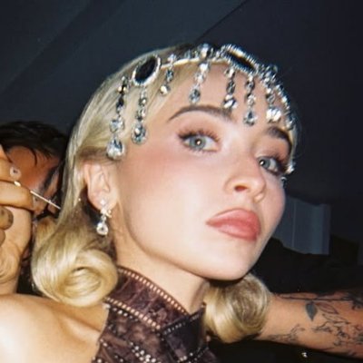 anne ⊗'s profile picture