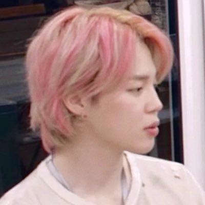 𝗅𝗈𝗋𝖾⁷ VAI VER O BTS 𑣲's profile picture